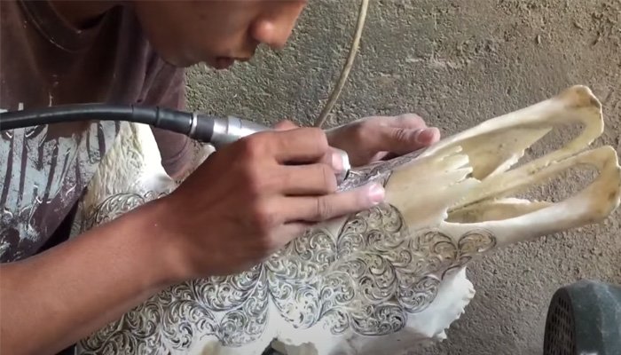 CARVING AND SCULPTURE BY BALI BONE CRAFT