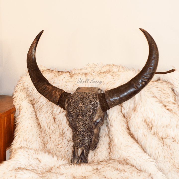 Bun Garden Grey Buffalo Carved Skull